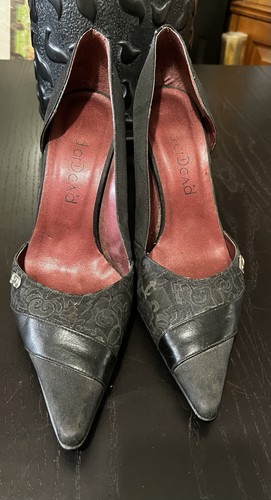 Red dead black heeled - red,